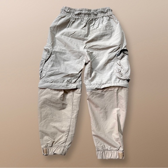 ⭐️ 5 for $25 Kids RESERVED Beige Convertible Shorts/Pants Size 110 cm 5 years - Picture 4 of 7